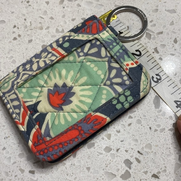 Vera Bradley Nomadic Floral Key chain card holder grey/coral/seafoam quilted - Picture 6 of 7